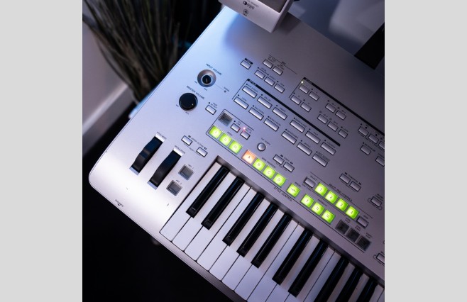 Used Yamaha Tyros 3 Keyboard With MS03 Speakers (SN:BAON01117) - Image 6